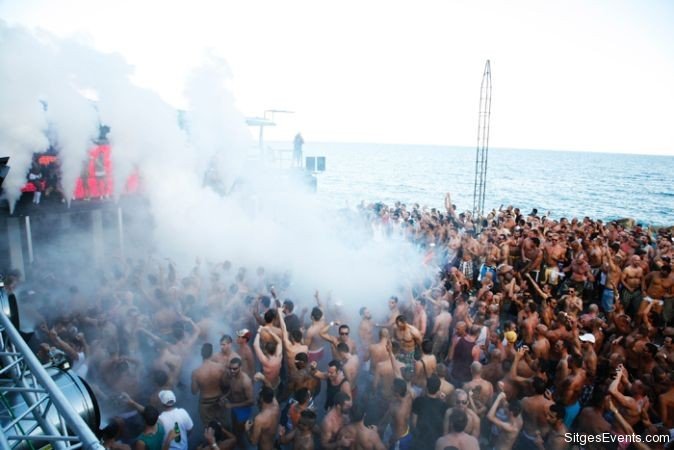circuit-festival-beach-party-sitges-18