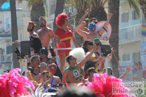 sitges-gay-pride-parade-020