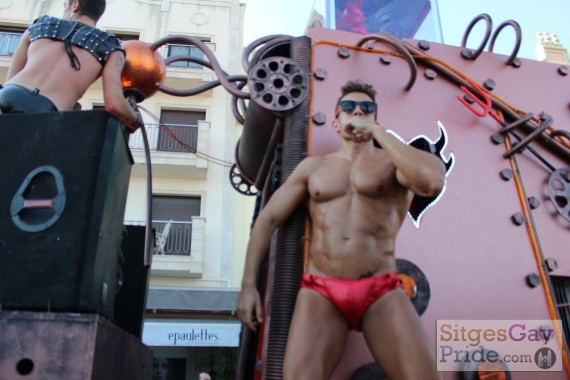 sitges-gay-pride-parade-207