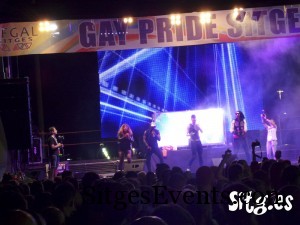 sitgesgaypride-black-eyed-peaz-sm1